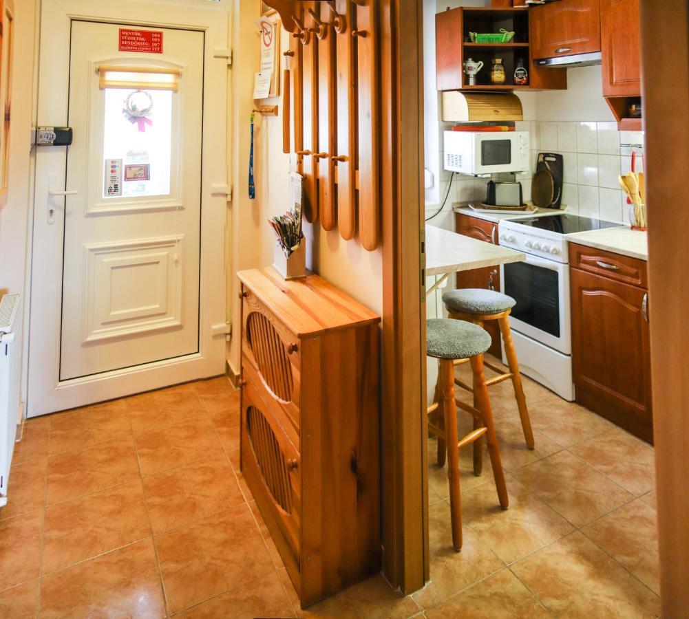 Dia Apartman Miskolc Exterior foto