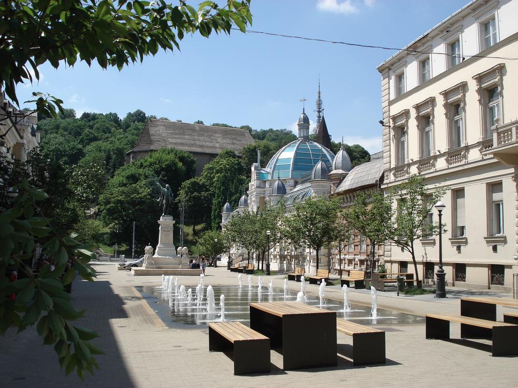 Dia Apartman Miskolc Exterior foto