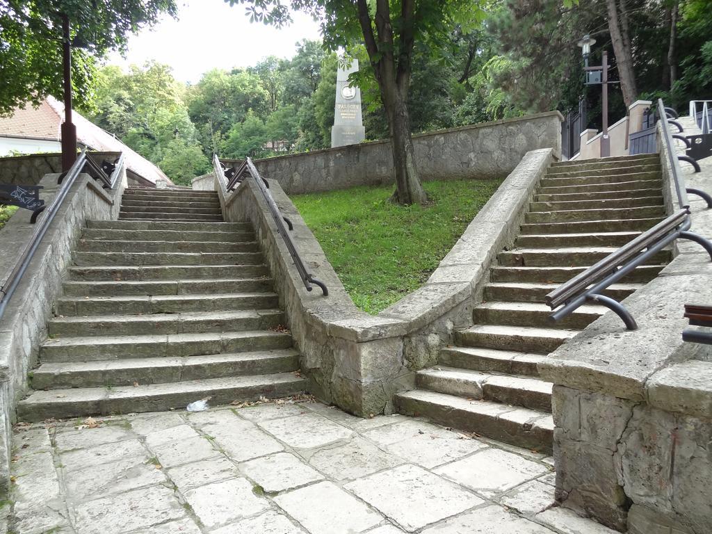 Dia Apartman Miskolc Exterior foto